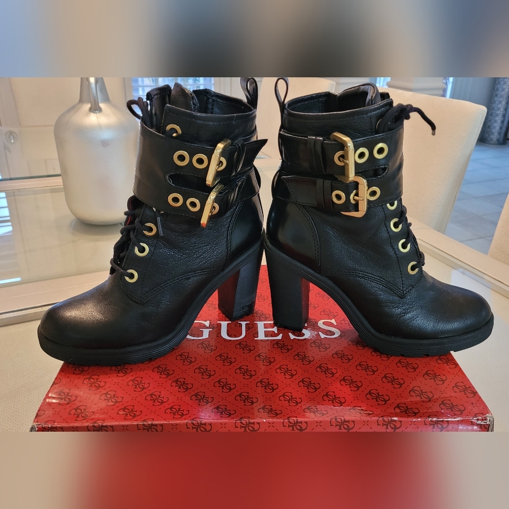 GUESS Faux Leather Combat Boots - Chunky Heel - Size 5.5 - Black (Used - Excelle